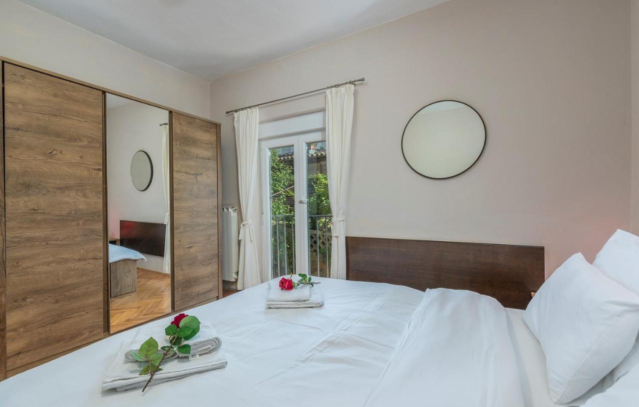 Apartments Loredana 포레치 외부 사진