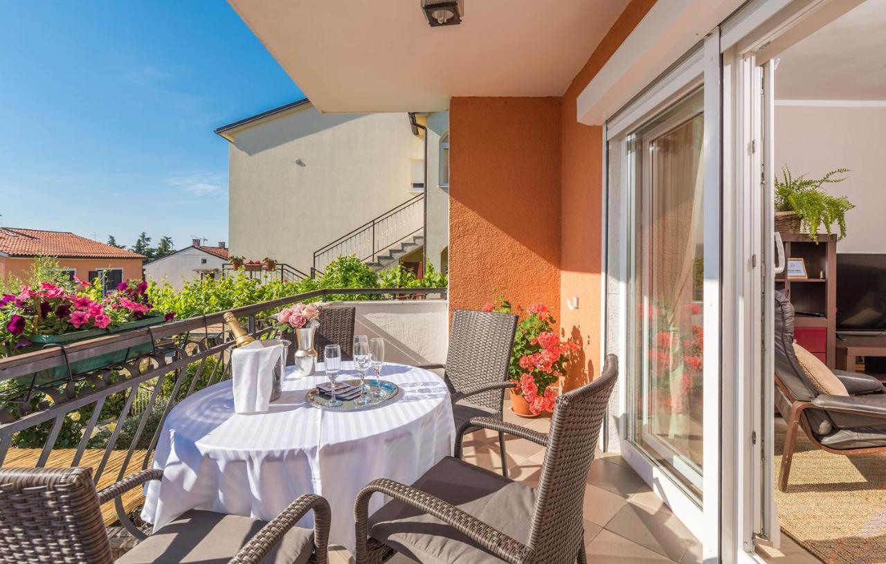 Apartments Loredana 포레치 외부 사진