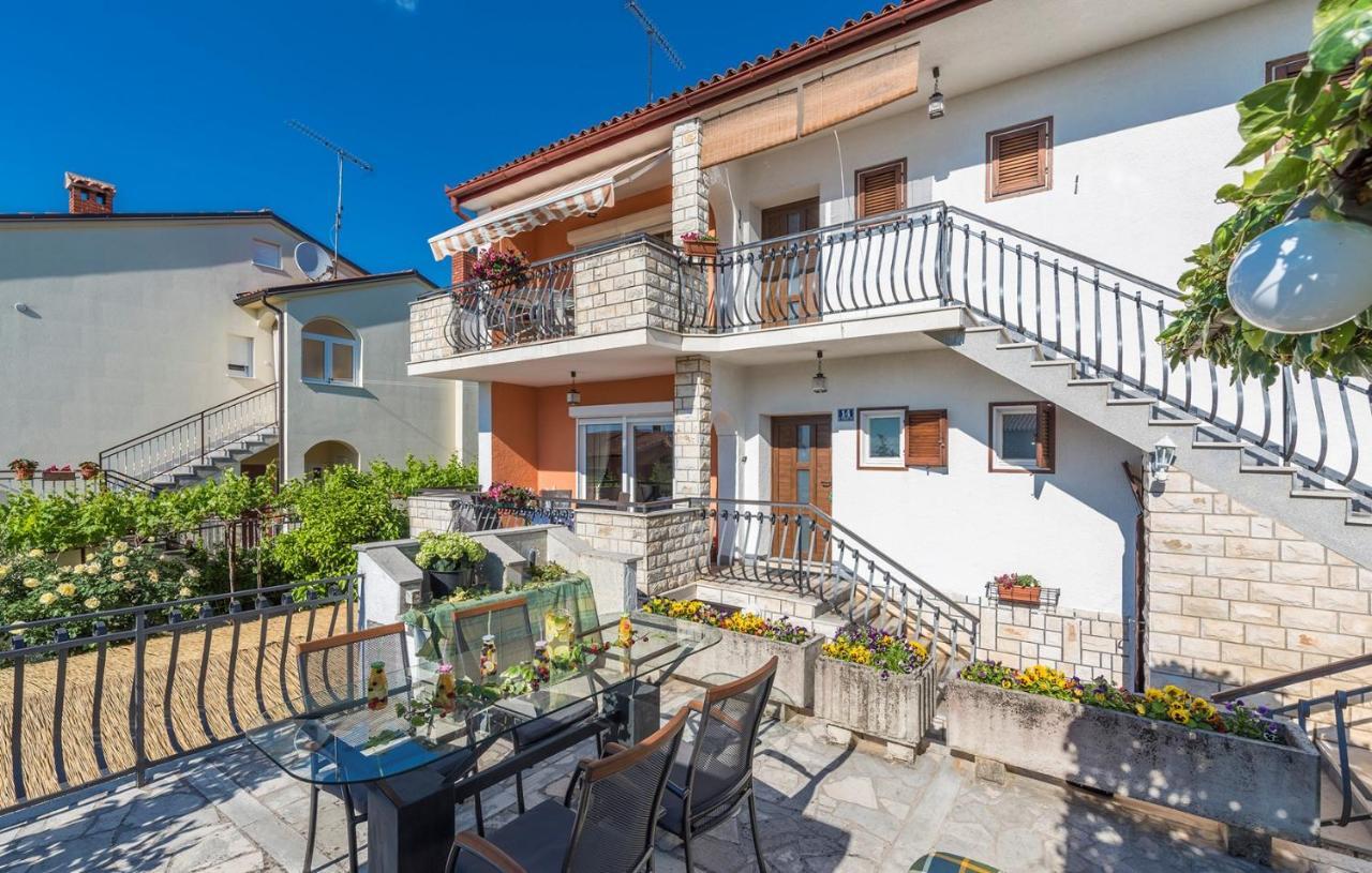 Apartments Loredana 포레치 외부 사진